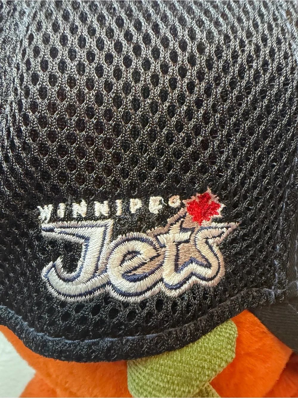 New Era Winnipeg Jets 39THIRTY Mesh Flex Fit Hat L/XL NHL Cap